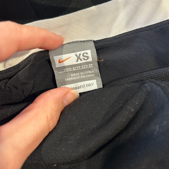 Nike dresses. - Picture 4 of 4